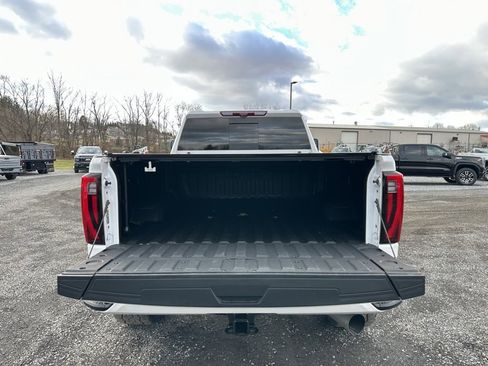Used 2024 GMC Sierra 2500 Denali Ultimate image 8