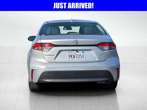 Used 2024 Toyota Corolla LE FWD image 5