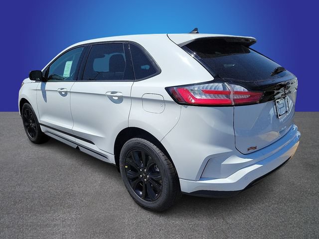 Used 2024 Ford Edge SE w/ Black Appearance Package AWD/4WD image 4