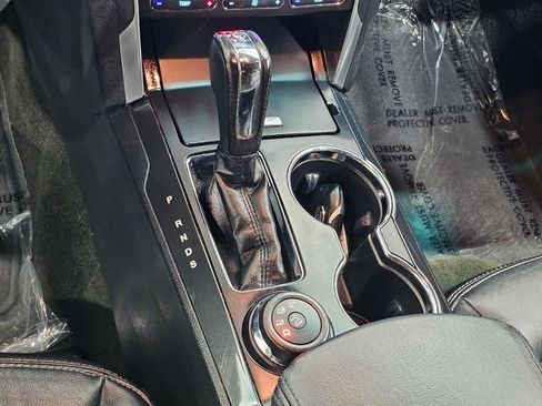 Used 2016 Ford Explorer Limited image 9