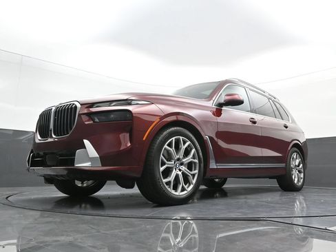 Used 2026 BMW X7 xDrive40i AWD/4WD image 26