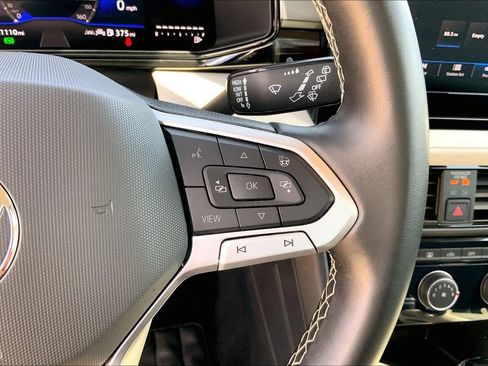 Certified 2025 Volkswagen Taos S FWD image 19