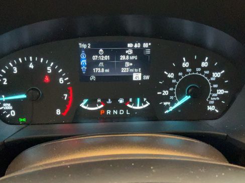 Used 2022 Ford Escape SE w/ SE Sport Appearance Package FWD image 10