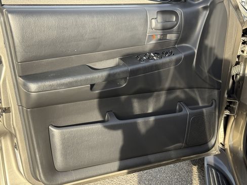 Used 2003 Dodge Durango Sport image 9