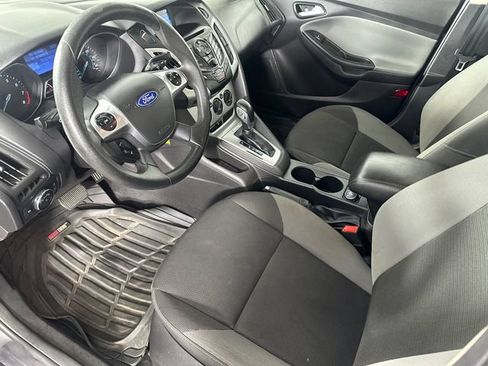 Used 2014 Ford Focus SE FWD image 22