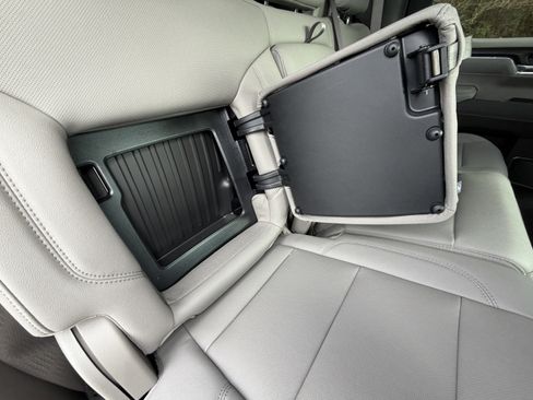 New 2026 GMC Sierra 1500 SLT image 27