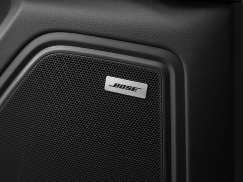 Certified 2026 Porsche Macan AWD/4WD image 35