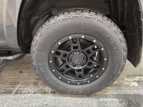 Used 2021 Toyota 4Runner SR5 image 10