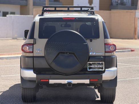 Used 2014 Toyota FJ Cruiser 4WD w/ Upgrade Package image 7