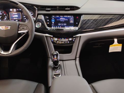 New 2025 Cadillac XT6 Premium Luxury w/ Technology Package image 28