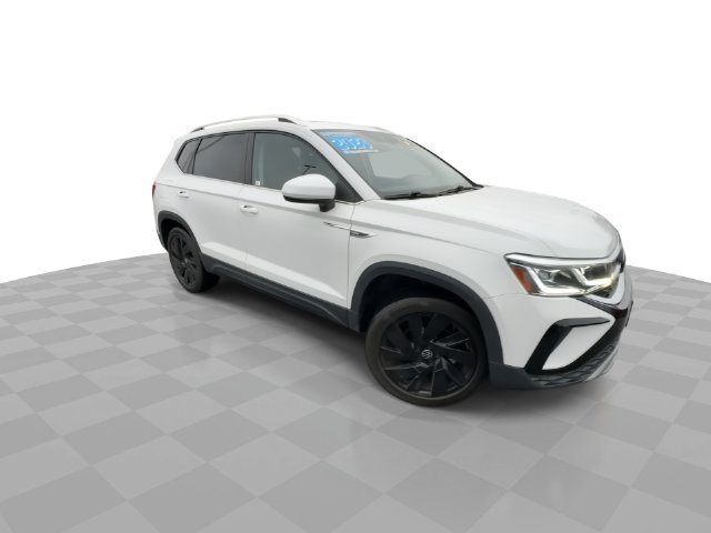 Used 2023 Volkswagen Taos SEL w/ Black Wheel Package AWD/4WD image 2