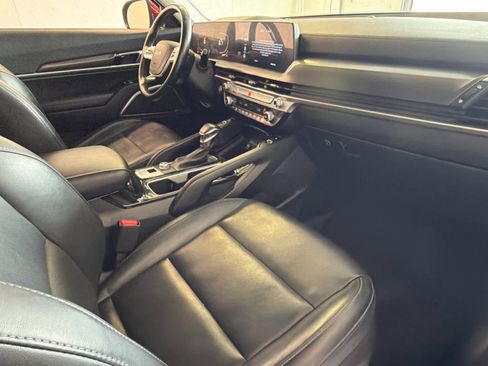 Used 2023 Kia Telluride S w/ S Sunroof Package FWD image 28