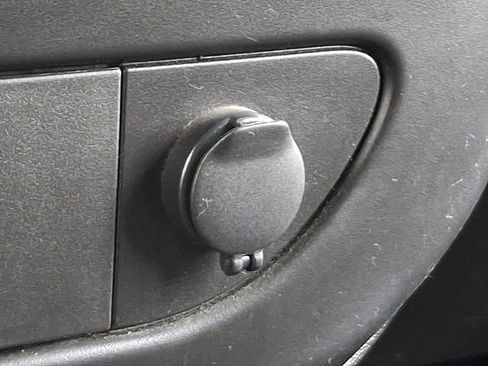 Used 2023 GMC Savana 2500 w/ Driver Convenience Package image 30