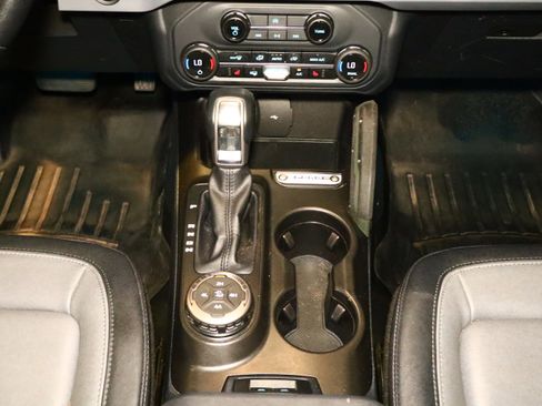 Used 2023 Ford Bronco Everglades image 29