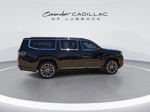 Used 2024 Jeep Grand Wagoneer L Series III w/ Rear Seat Video Group 1 AWD/4WD image 9