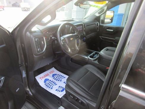 Used 2021 Chevrolet Silverado 1500 LTZ w/ Technology Package AWD/4WD image 18