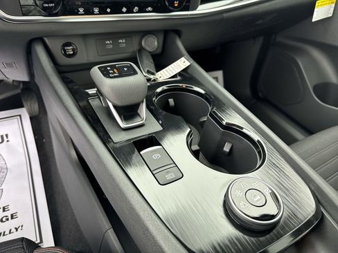New 2026 Nissan Rogue SV AWD/4WD image 19