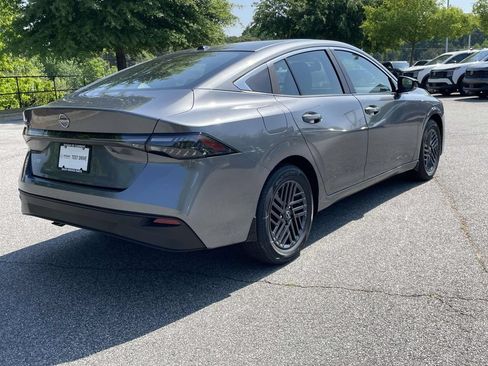 New 2026 Nissan Sentra SV w/ SV Convenience Package FWD image 6