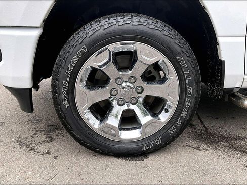 Used 2020 RAM 1500 Big Horn AWD/4WD image 9