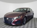 Used 2025 Nissan Altima 2.5 SV image 2