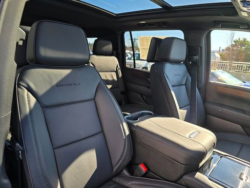 New 2026 GMC Yukon XL Denali w/ Denali Reserve Package image 45