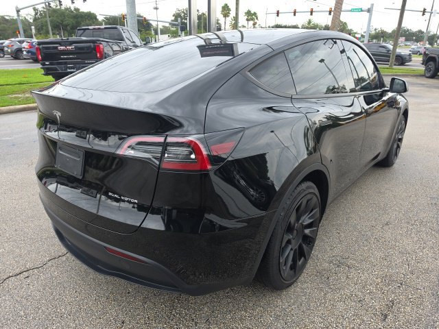 Used 2023 Tesla Model Y Long Range AWD/4WD image 5