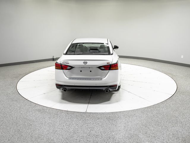 Used 2023 Nissan Altima 2.5 SR w/ SR Premium Package FWD image 30