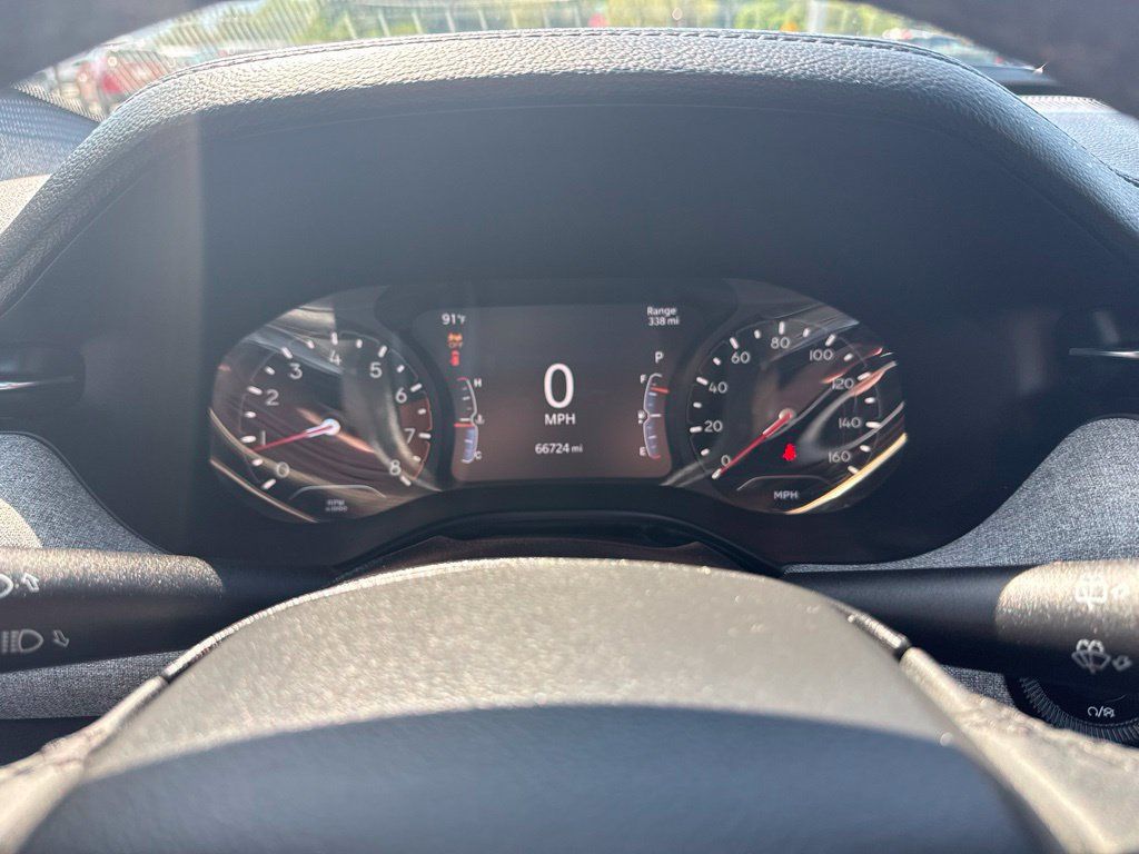 Used 2024 Jeep Compass Latitude AWD/4WD image 17