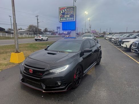 Used 2018 Honda Civic Type R image 1