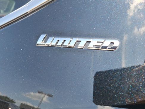 Used 2024 Toyota Tundra Limited w/ Power Package AWD/4WD image 13