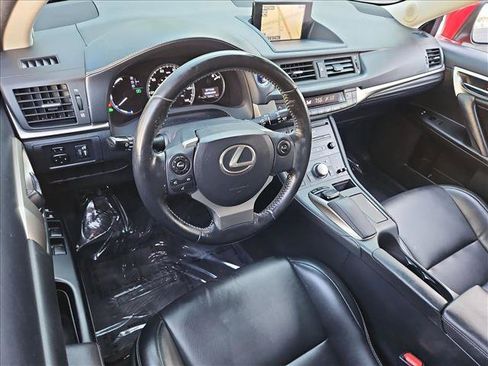 Used 2017 Lexus CT 200h w/ Navigation System Package FWD image 10