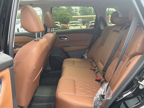 New 2026 Nissan Rogue Platinum AWD/4WD image 34