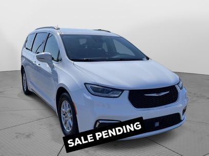 Used 2022 Chrysler Pacifica Touring-L
