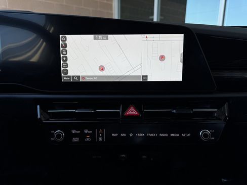 Used 2024 Kia Niro EX w/ EX Cold Weather Package image 23