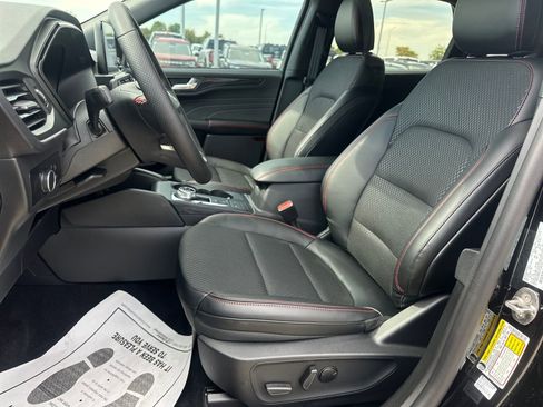 New 2026 Ford Escape ST-Line image 9