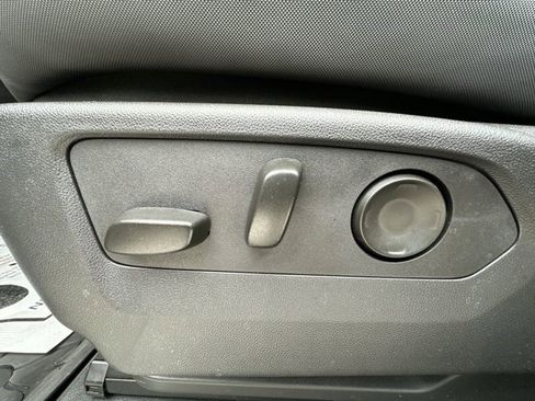 Certified 2025 GMC Hummer EV 2X w/ LPO, Sport Package image 20