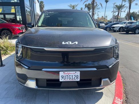 Used 2026 Kia EV9 Light image 14