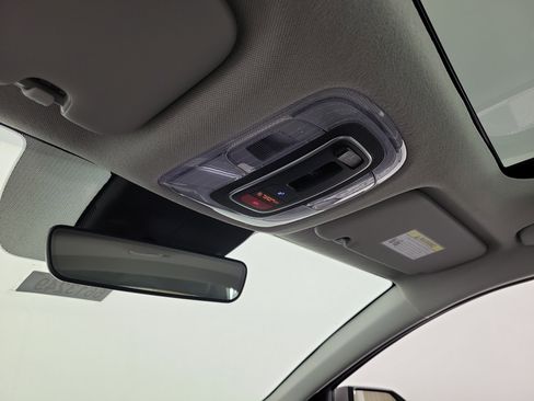 New 2025 Hyundai Elantra Limited w/ Cargo Package image 19