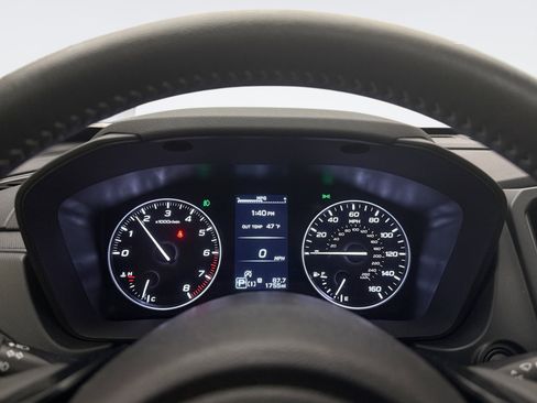 Used 2025 Subaru Forester Premium image 13