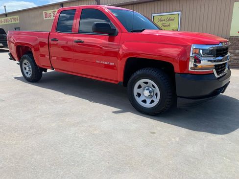 Used 2017 Chevrolet Silverado 1500 W/T AWD/4WD image 1