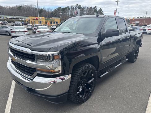 Used 2019 Chevrolet Silverado 1500 LT image 4
