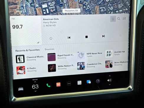 Used 2017 Tesla Model S 75 RWD image 23