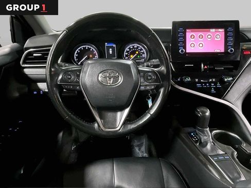 Used 2024 Toyota Camry SE FWD image 6