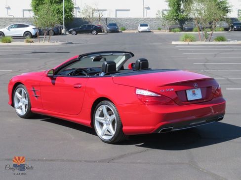 Used 2013 Mercedes-Benz SL 550 image 12