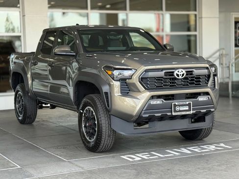 New 2025 Toyota Tacoma TRD Off-Road image 6