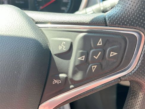 Used 2020 Chevrolet Equinox LS image 26