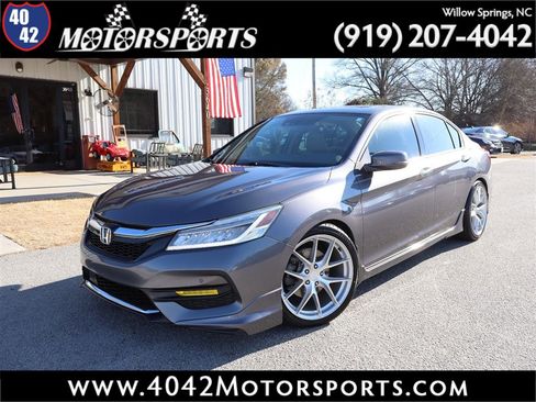 Used 2016 Honda Accord Touring image 1