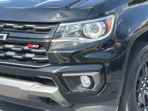 Used 2022 Chevrolet Colorado Z71 w/ Z71 Midnight Edition AWD/4WD image 8