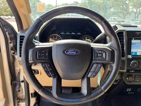 Used 2017 Ford F150 XLT w/ Equipment Group 302A Luxury AWD/4WD image 9