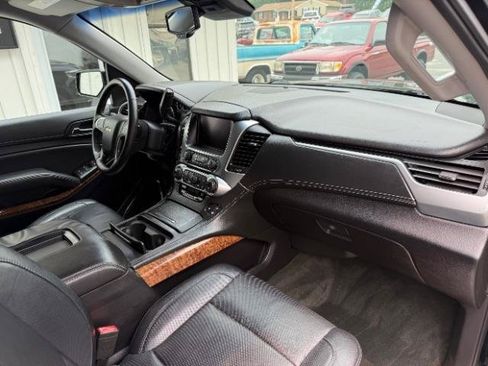 Used 2015 Chevrolet Suburban LTZ AWD/4WD image 11